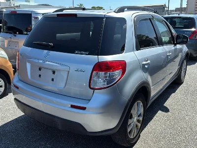 SUZUKI SX4