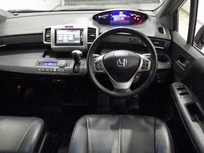 HONDA FREED SPIKE