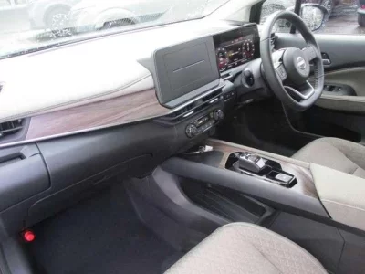 NISSAN AURA