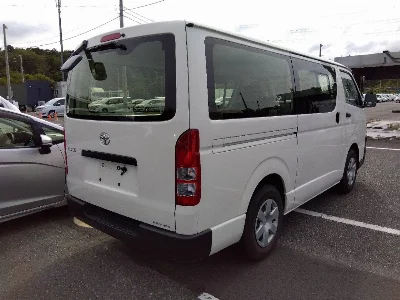 Toyota HiAce Van