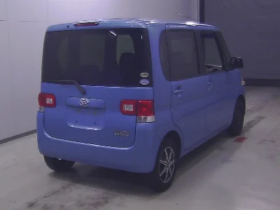 DAIHATSU TANTO 2