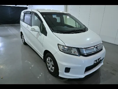 HONDA FREED SPIKE