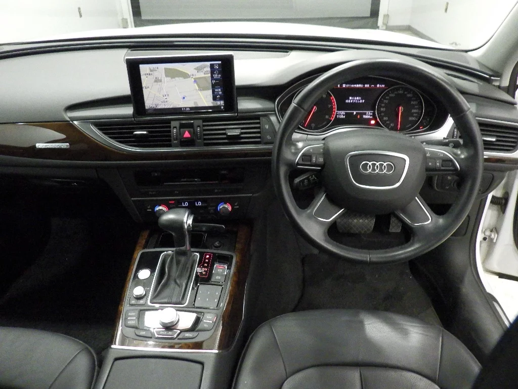 Audi A6  с аукциона в Японии