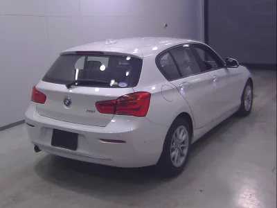 BMW 1 SERIES