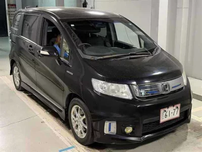 HONDA FREED SPIKE