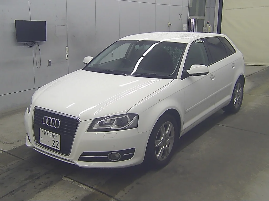 Audi A3  с аукциона в Японии