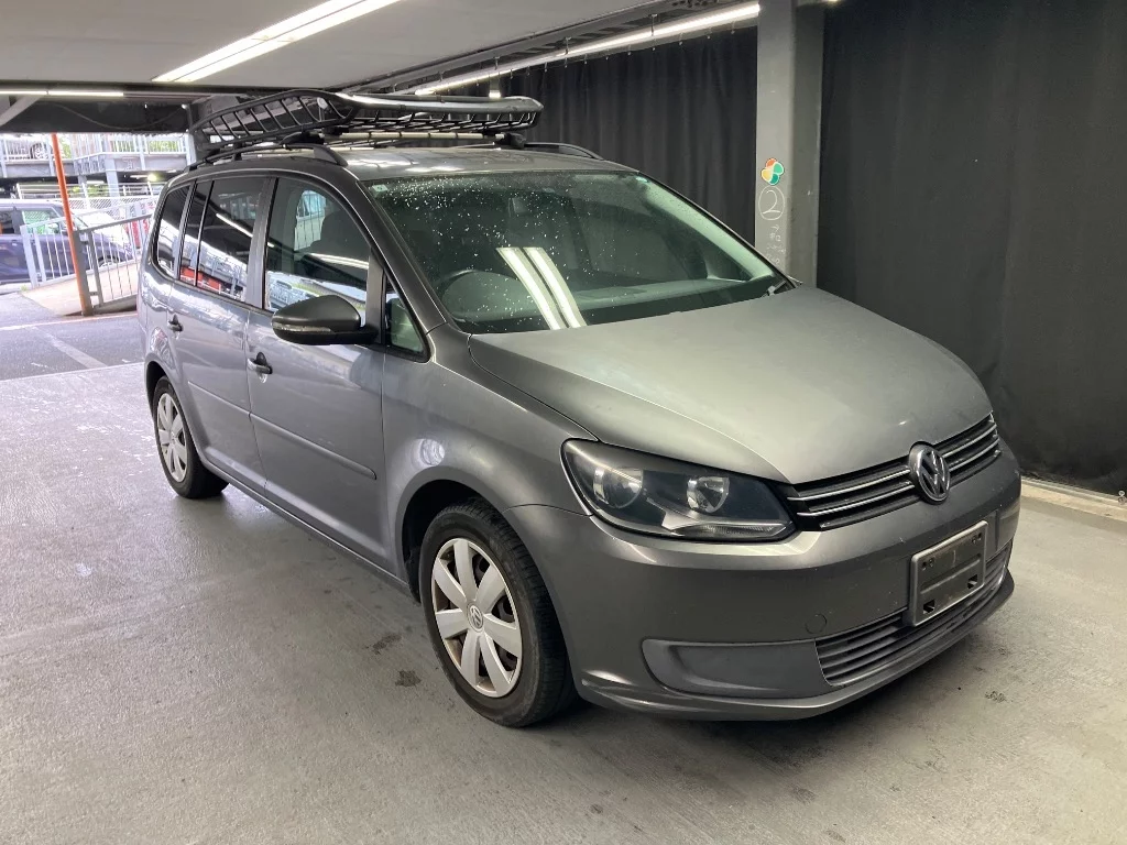 Volkswagen Touran  с аукциона в Японии
