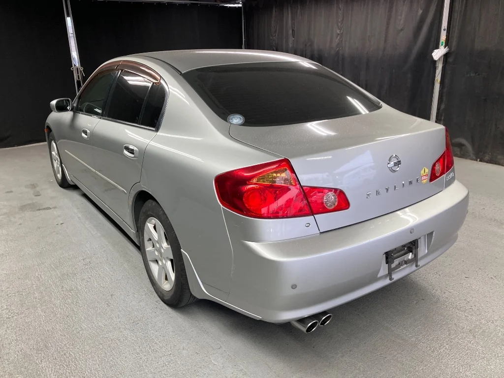 Nissan Skyline  с аукциона в Японии