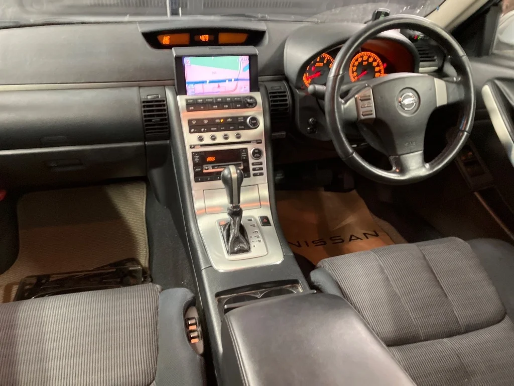 Nissan Skyline  с аукциона в Японии