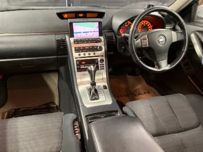 NISSAN SKYLINE