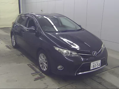 TOYOTA AURIS