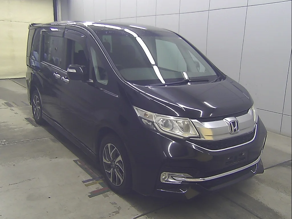 Honda Stepwgn 2016