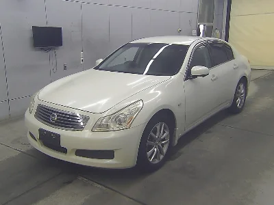 NISSAN SKYLINE