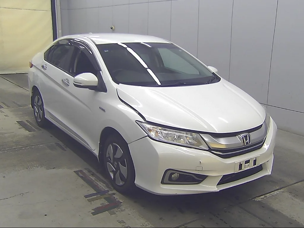 Honda Grace 2015