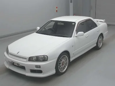 NISSAN SKYLINE