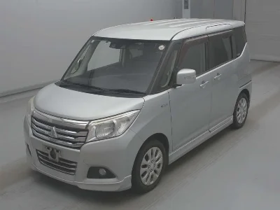 MITSUBISHI DELICA D2
