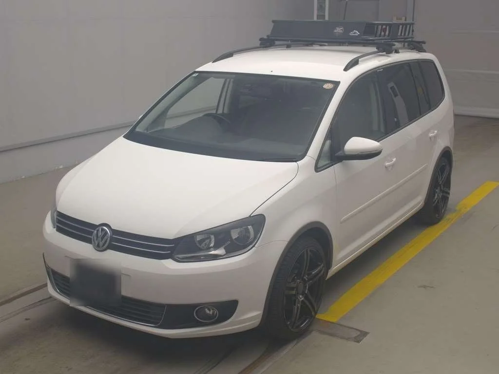 Volkswagen Touran  с аукциона в Японии