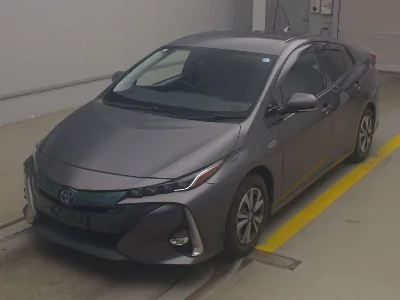 TOYOTA PRIUS PHV