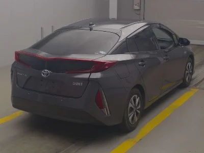 TOYOTA PRIUS PHV