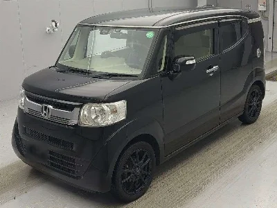 HONDA N BOX SLASH