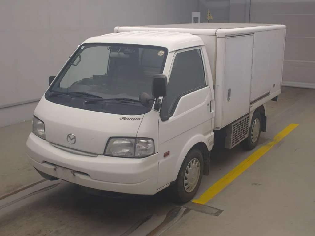 Mazda Bongo 2021