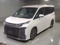Цена авто Toyota Voxy с аукционов Японии, номер кузова ZWR90W, пробег 23 000, оценка 1
