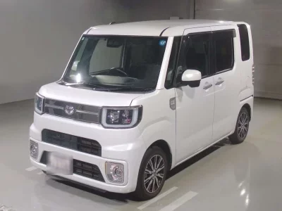 Toyota Pixis Mega