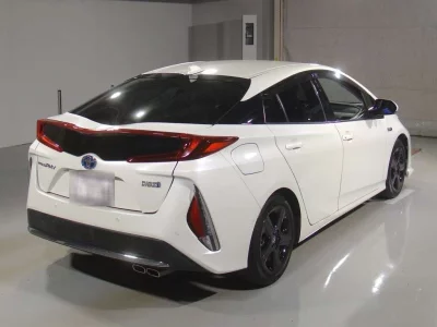 TOYOTA PRIUS PHV