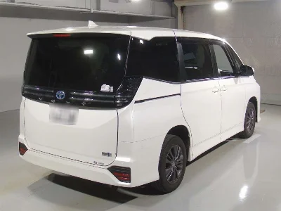 Статистика аукционов Toyota Voxy