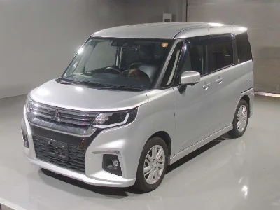 MITSUBISHI DELICA D2