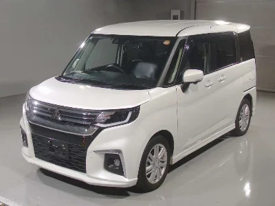 MITSUBISHI DELICA D2