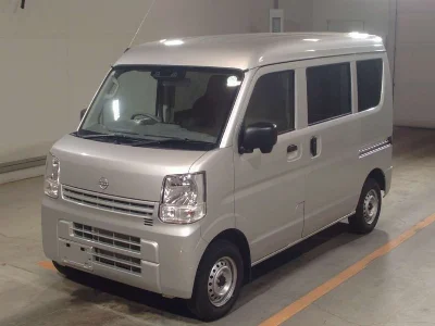 NISSAN CLIPPER VAN 1