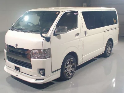 TOYOTA REGIUS VAN