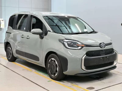 Toyota Sienta