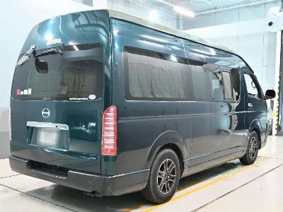 TOYOTA REGIUS VAN