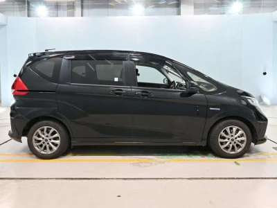 HONDA FREED+