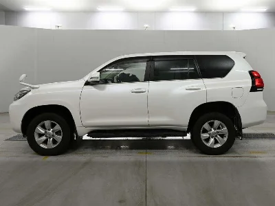 TOYOTA LAND CRUISER PRADO 4