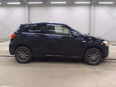 MITSUBISHI RVR