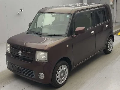 TOYOTA PIXIS SPACE