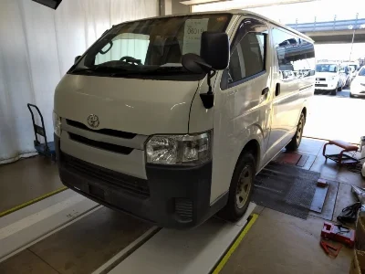 Toyota HiAce Van