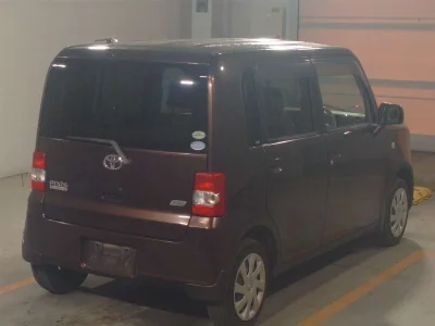 TOYOTA PIXIS SPACE