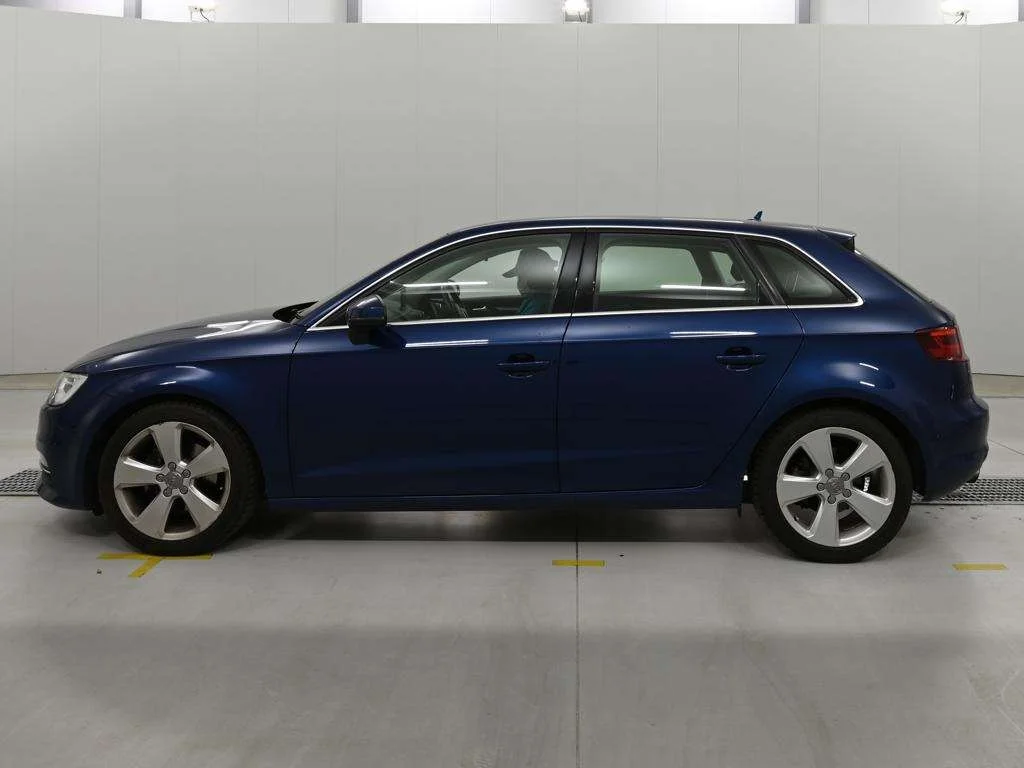 Audi A3  с аукциона в Японии