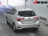 Цена авто Toyota Vitz с аукционов Японии, номер кузова NHP130, пробег 118 000, оценка 8