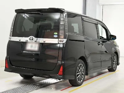 Статистика аукционов Toyota Voxy