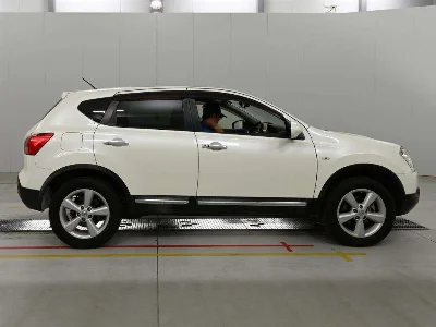 NISSAN DUALIS