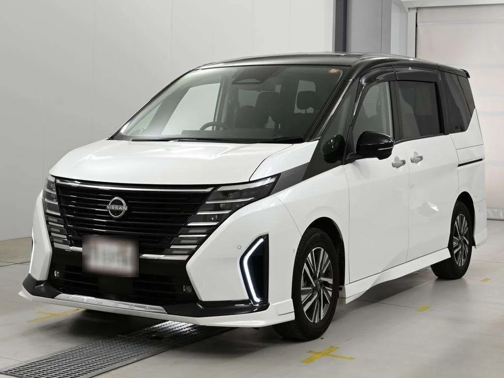 Nissan Serena 2023