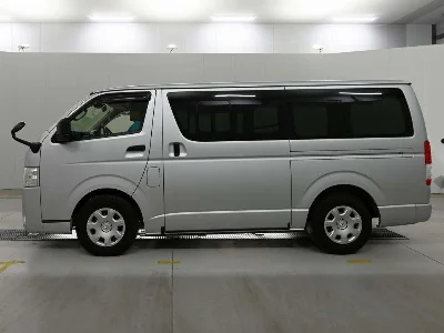 MAZDA BONGO BRAWNY VAN