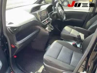 Цена авто Toyota Voxy с аукционов Японии, номер кузова ZRR80W, пробег 100 000, оценка 2