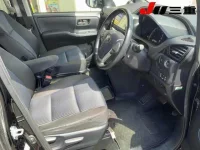 Цена авто Toyota Voxy с аукционов Японии, номер кузова ZRR80W, пробег 100 000, оценка 2