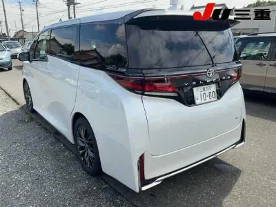 TOYOTA VELLFIRE